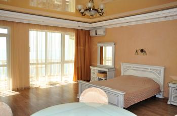 2к. квартира в Алуште