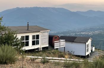 Домик большой