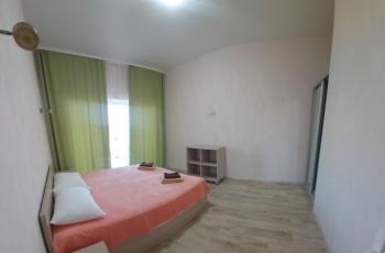 Апартаменты 2-комнатные (спальня+кухня-гостиная)