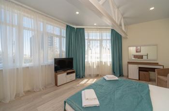 Апартаменты На Боткинской 2В