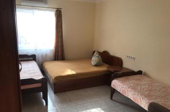 №1, №2. Номер 8-местный