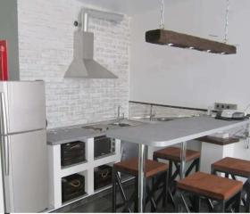 Студия с видом на море