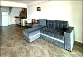 Эллинг на песчаном берегу моря