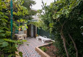 Квартира со своим двориком