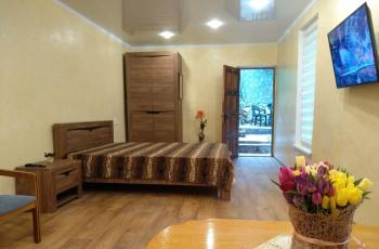 Частное домовладение На Красномаякской 8