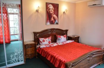 Номер №2 (3 этаж)