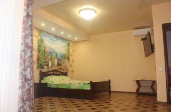 №6. 2-комнатный 4-местный с видом на море и горы