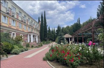 Отель Аквани