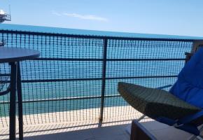 Апартаменты у пляжа с видом на море