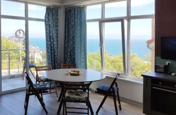 Апаpтaмeнты c видом на море