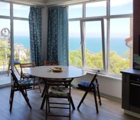 Апаpтaмeнты c видом на море