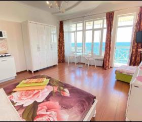 Квартира-студия в Ялте