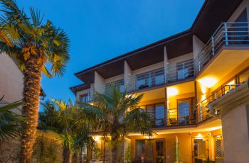 Отель Малибу