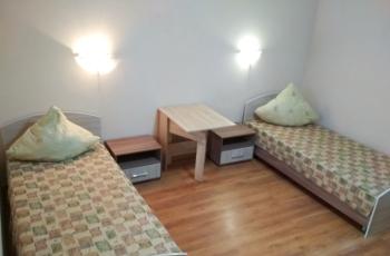 №5. Апартаменты 2-комнатные с кухней на 3-6 человек. 