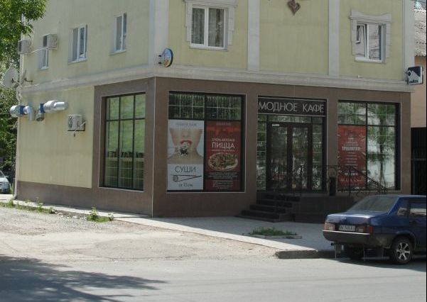 В Симферополе открылось модное кафе с книгами